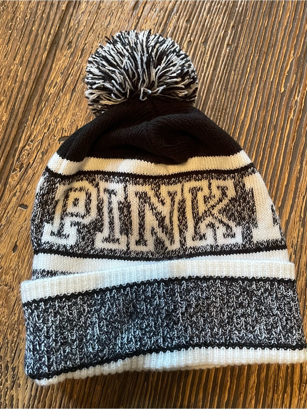 PINK Victoria's Secret Ladies Black & White Pom Beanie